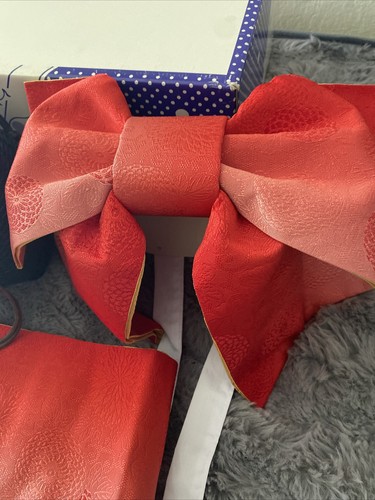 Red Ombré Yukata Set Obi Bow And Bamboo Basket Bag With Drawstring - Picture 3 of 7