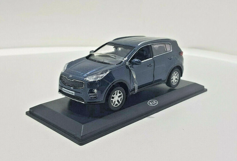 Modellauto Kia Sportage Planetenblau 1:38 Original Blau Pull Back KIA10333-BL