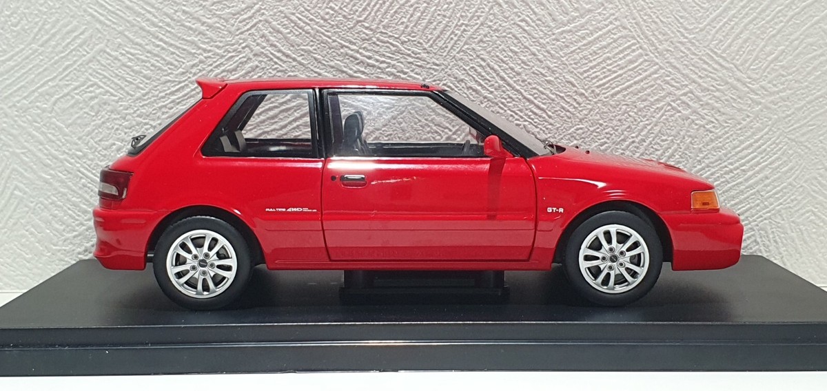 1/24 Hachette 1992 MAZDA FAMILIA GT-R RED w/Case diecast car model