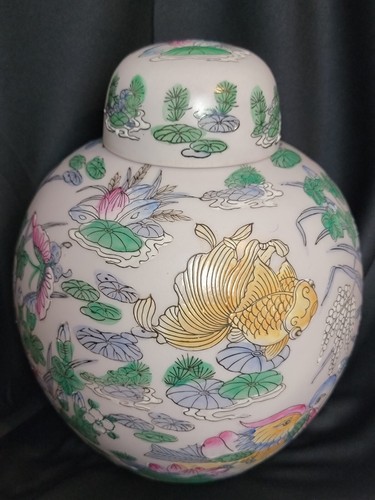 PORCELAIN CHINA VASE, QIANLONGN , contemporary PRESTINE CONDITION! - Picture 15 of 17