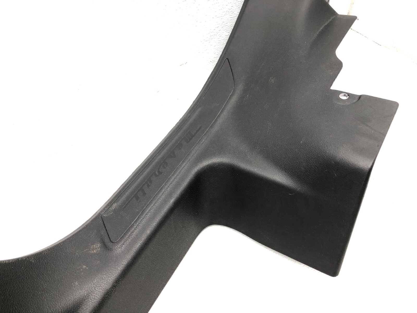 2017-2024 MASERATI LEVANTE S RIGHT PASS REAR DOOR SILL SCUFF PLATE PANEL OEM