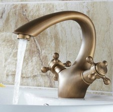 Antique Brass Bathroom Basin Faucet Double Handle Sink Mixer Tap