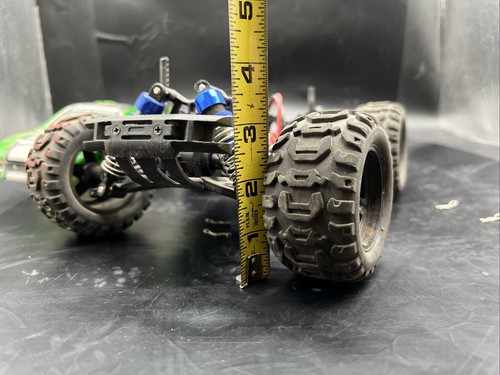Redcat Racing Tremor 1/16 Scale Monster Truck Green - Picture 16 of 19