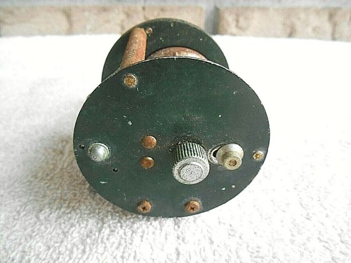 VINTAGE L.M. DICKSON LEVEL WIND FISHING REEL - Picture 3 of 8