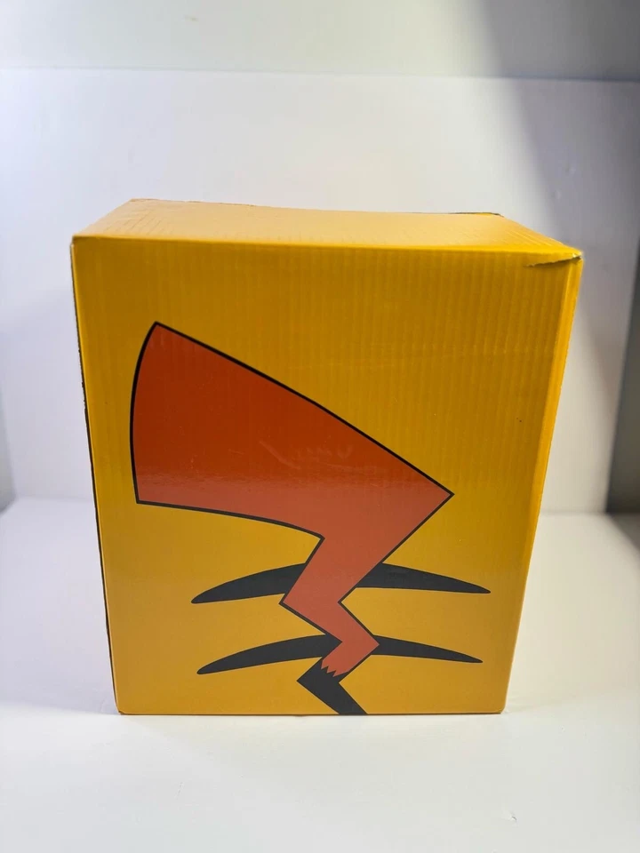 GINORMO MODELO PIKACHU REALISTA NEGRO ¡Tamaño Real Alto! Figura 1/1 Pokemon ESTATUA Foto 2 de 4