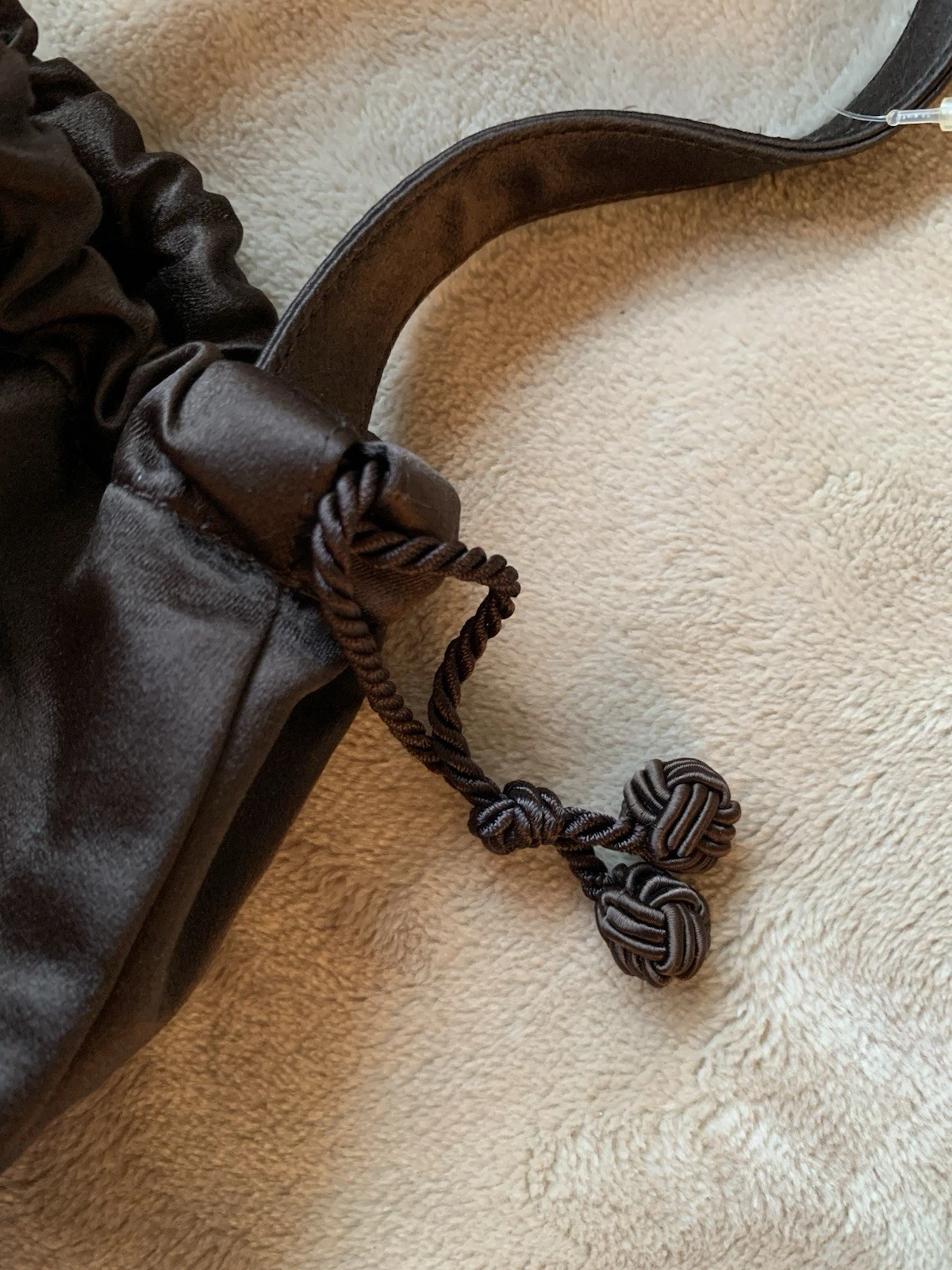 Borsa da sera BOTTEGA VENETA vintage anni 80 raso coulisse marrone cioccolato mini nuova con etichetta