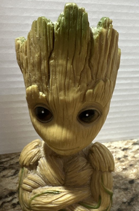 GUARDIANS OF THE GALAXY MARVEL GROOT  PLASTIC COIN BANK