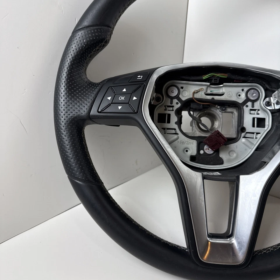 Mercedes Gla250 2015 volante con paletas cambio negro OEM Foto 4 de 4