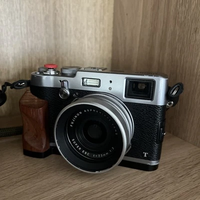 Fujifilm X100S 16.3MP Kompaktkamera - Silber + Getestet + 13k shutter Klicks