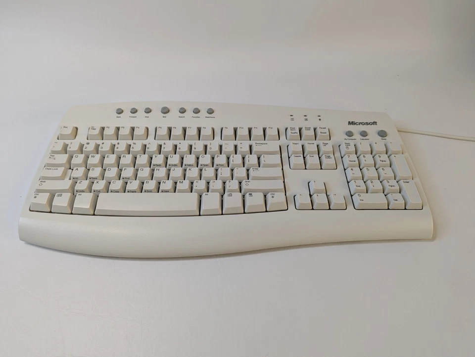 Microsoft Keyboard Retro Ps2 Qwerty Like New Very Clean Original  TESTED A+ - Image 2 of 4