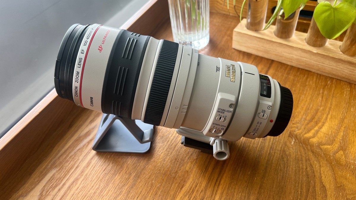 Canon Zoom Lens EF 100-400mm 1:4.5-5.6 L IS Ultrasonic Image