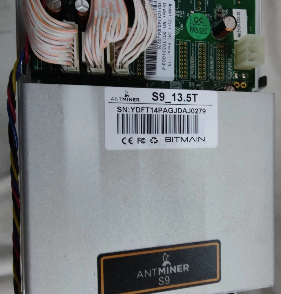 BITMAIN AntMiner S9_13.5T  ASIC Bitcoin Miner with Power Supply - Image 2 of 4
