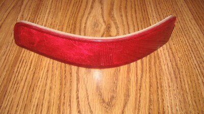 MERCURY MARINER REAR SIDE MARKER REFLECTOR RH 2008-2011 OEM PASSENGER