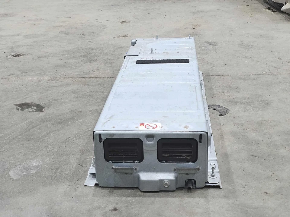 2012 Buick Regal Lacrosse Hybrid Battery Pack Assembly Genuine OEM 24259770 - Image 4 of 4