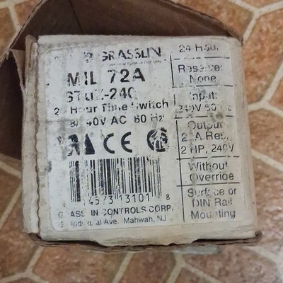 Grasslin MIL 72A STuZ-240 Timer Relay 208/240VAC SPDT 21A DIN Rail Control Panel