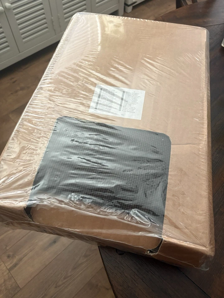 Sofá/Loveseat marrón oscuro IKEA EKTORP de 2 plazas  Foto 2 de 2