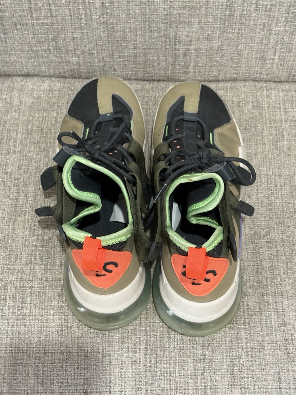 Nike Men's Air Edge 270 Sneakers in Parachute Beige Size 8.5 thumbnail 5