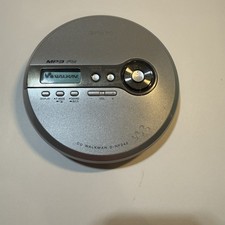 Sony CD Walkman D-NF340 MP3 FM Radio Parts Only Radio Works CD Reads No Disc