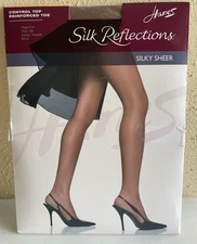 NEW Hanes Silk Reflections Control-Top Reinforced Toe Style 718 AB Barely There