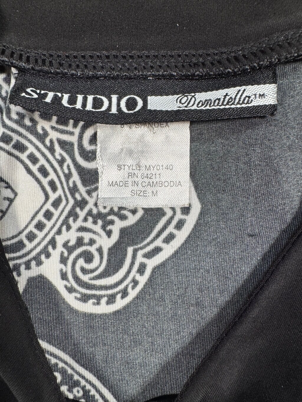 Studio Donatella y2k Tank Top Red White Black Paisley