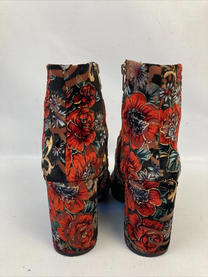 Steve Madden Ankle Boots Velvet Red Black Gold Floral Women’s Size 7 GUC - Image 4 of 4