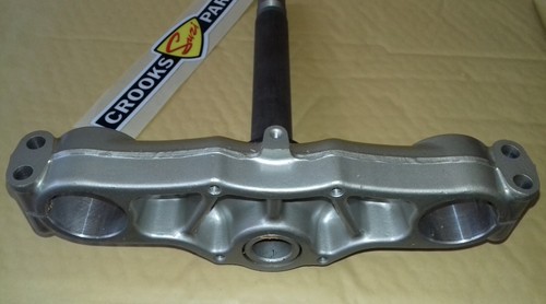 NOS 51410-14310-08C 1982 RM250 Z Genuine Suzuki Lower Steering Stem/Bottom Yoke - Picture 12 of 15