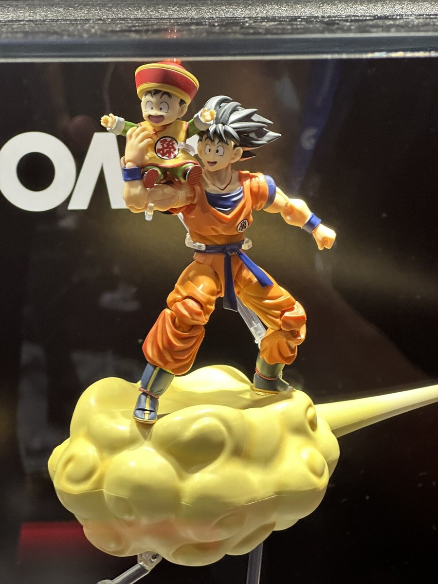 2024 SDCC S.H. Figuarts Dragon Ball Z GOKU & GOHAN in hand 2024 SDCC S.H. Figuarts Dragon Ball Z GOKU & GOHAN in hand