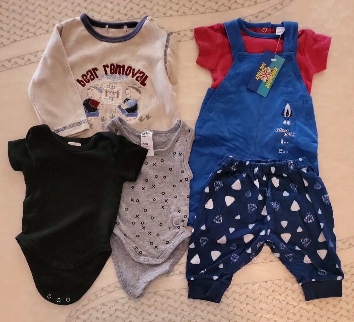 Assorted Baby Cloths Size 000