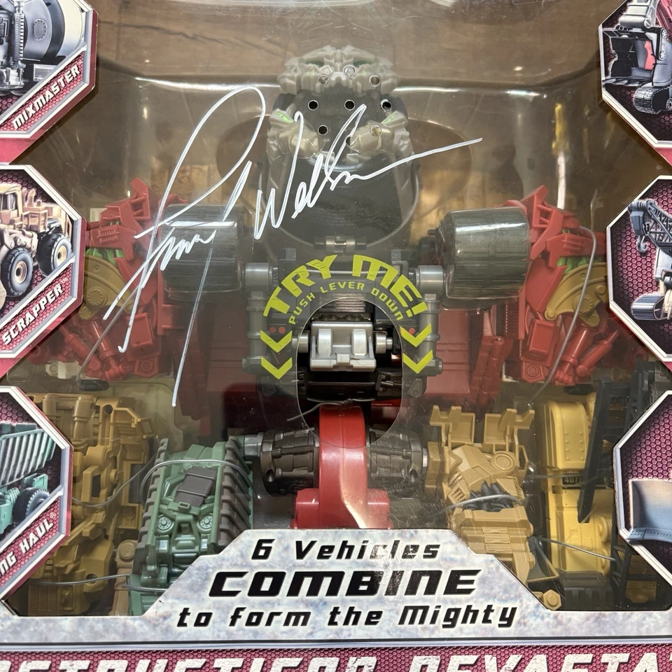 Transformers ROTF Devastator SEALED Hasbro Supreme Autographed By Frank Welker - Image 3 of 4