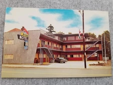 Broadway Motel Portland Oregon Ultra Modern Classic Chevy Postcard