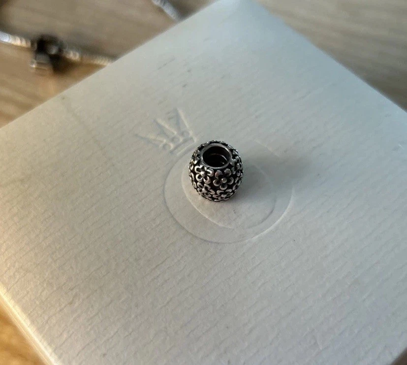 Pandora Charm Anhänger 925 Sterling Silber / Blumenmuster Kugel