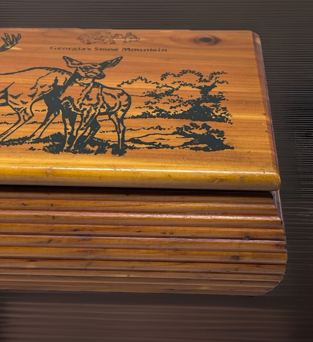 Stone Mountain Wooden Cedar Handcrafted Trinket Keepsake Ribbed Box Deer VTG MCM