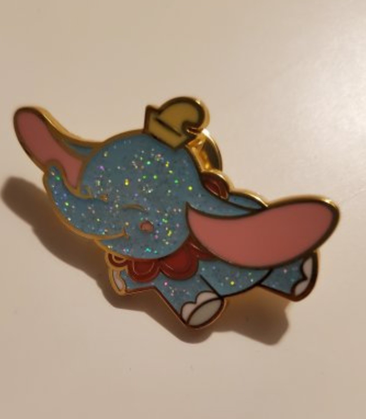 Loungefly Dumbo Circus Pin Flying Glitter