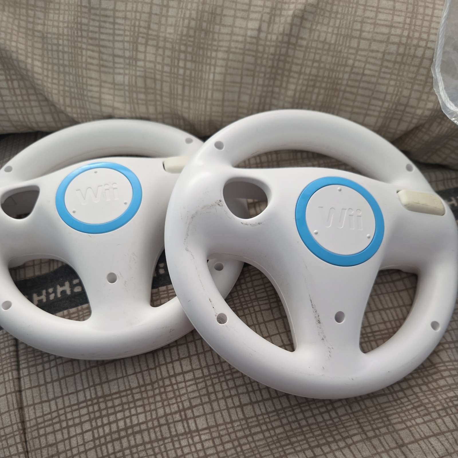 Official OEM Nintendo Wii White Steering Wheel RVL-024 set of 2
