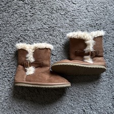 The Children s Place Girls Brown Suede Boots, Sz 4 - EUC
