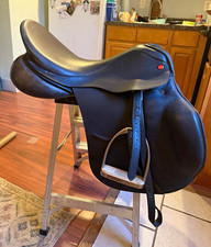 Albion 18" Dressage English Saddle Medium Wide 5" Gullet Black Made England