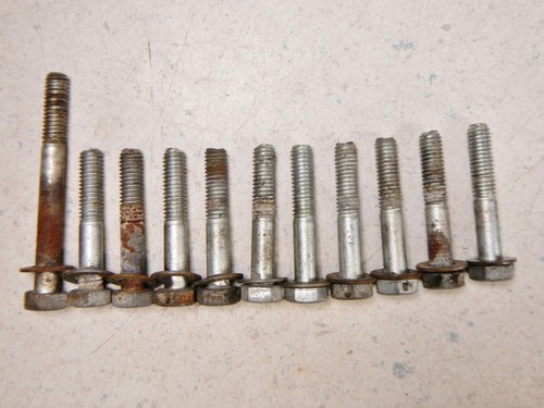 71 MOTO GUZZI AMBASSADOR 750 TRANSMISSION GEAR BOX REAR COVER MOUNTING BOLTS - Picture 2 of 4