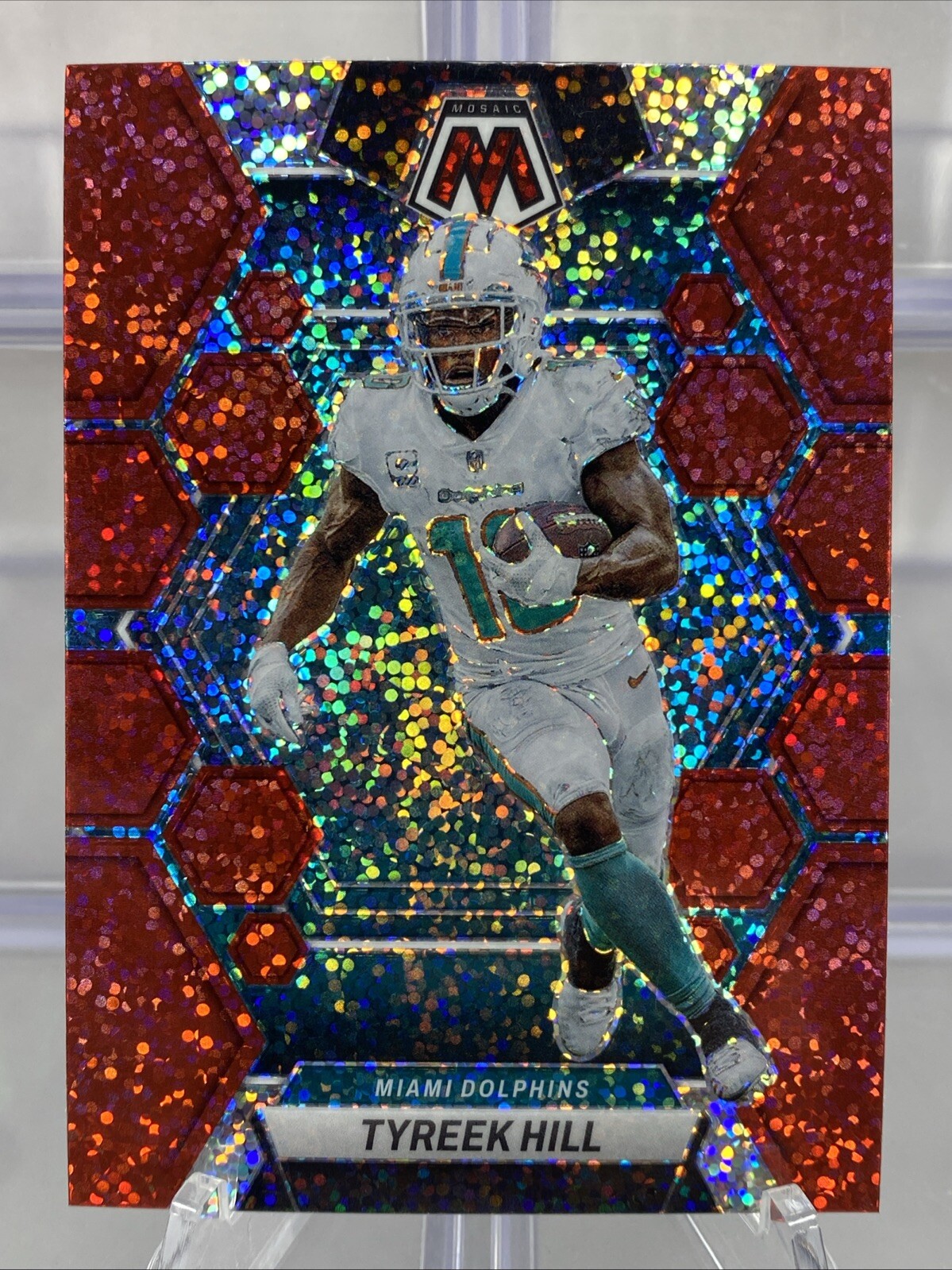 2023 Panini Mosaic TYREEK HILL Red Sparkle #144 Miami Dolphins