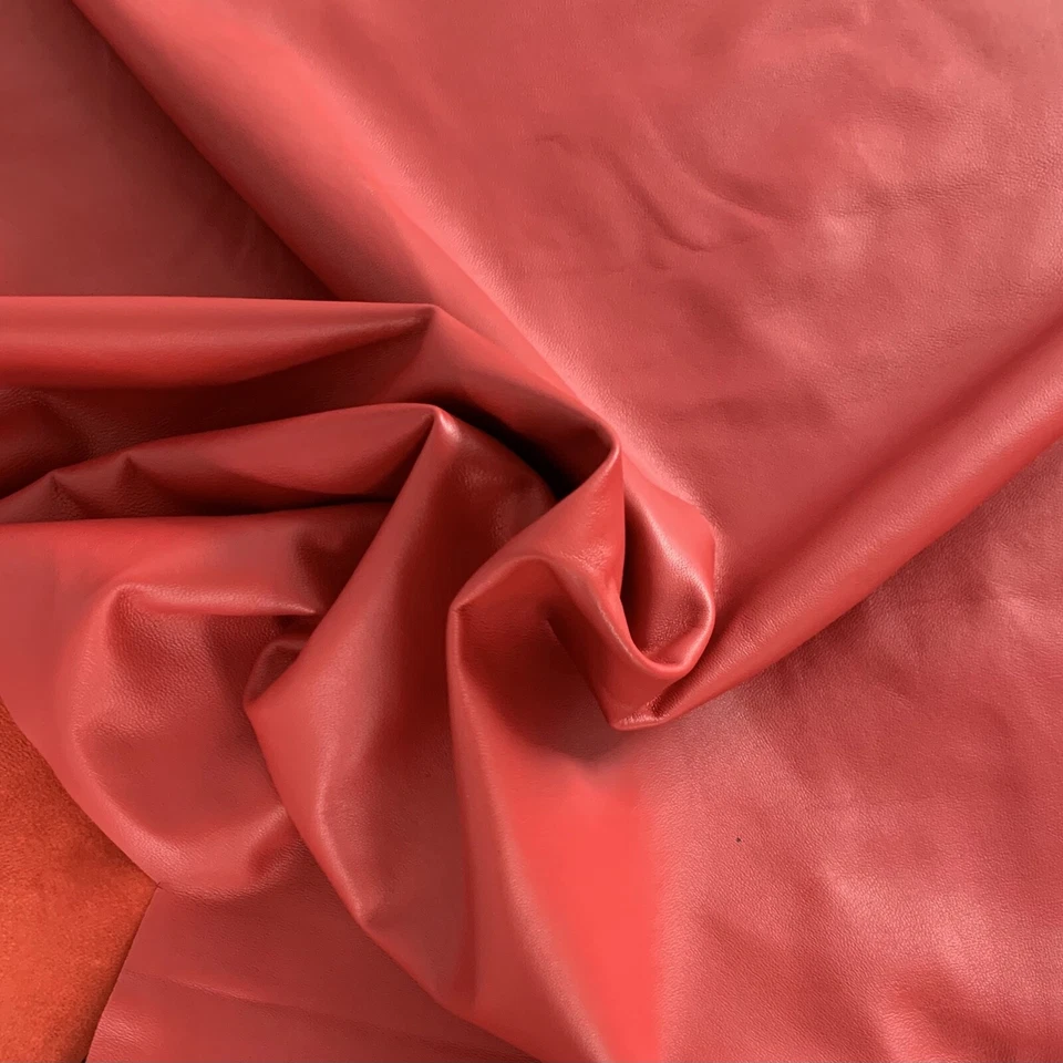 红色羊皮皮革隐藏薄柔软易于缝制工艺内饰DIY材料 — 第 3/4 张图片