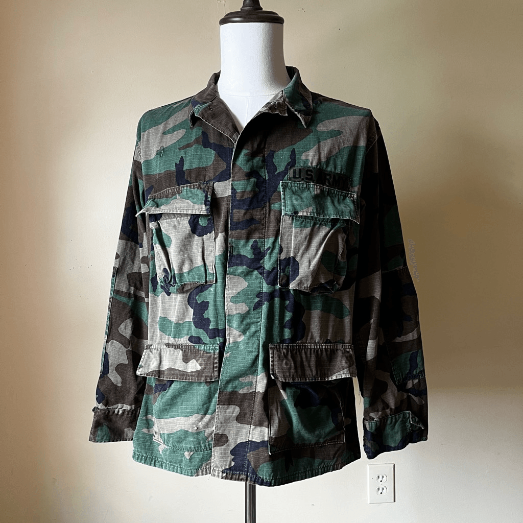 Vintage US Army Woodland Camo Shirt Jacket Hot Weather Button Down Medium