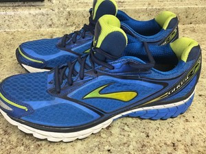 brooks ghost 7 mens size 11