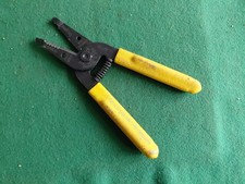 Ideal Industries / RS  wire cutter /  strippers 45-217 / 243-077 22-32 AWG