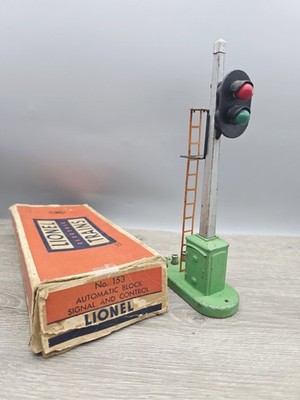 LIONEL NO 153 AUTOMATIC BLOCK SIGNAL IN ORIGINAL BOX