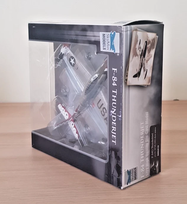 SkyMax 1/72 SM6010 Republic F-84G Thunderjet, USAF Thunderbirds, 1953 - Immagine 4 di 4
