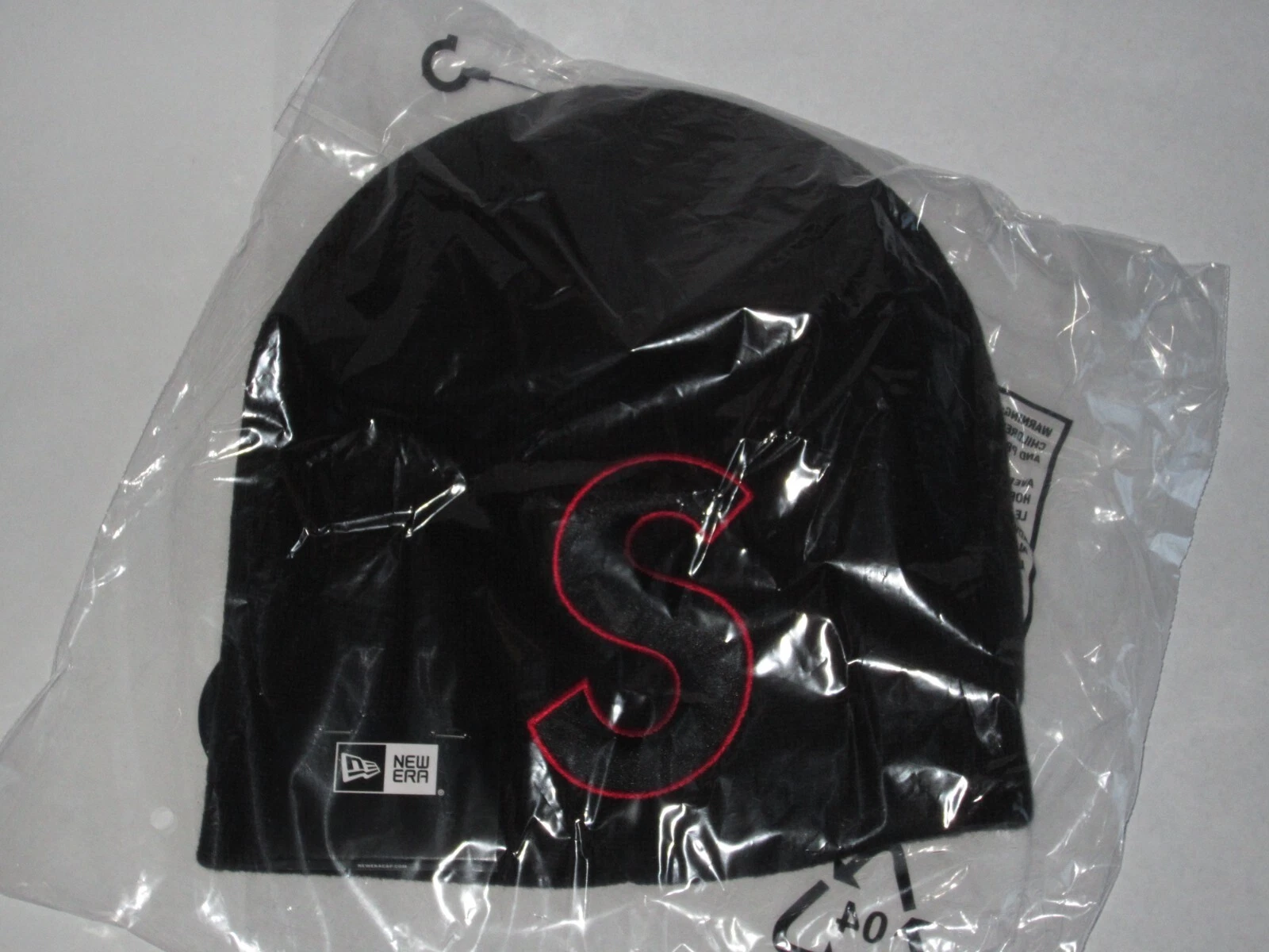 Casquette chapeau d'hiver noir/rouge Supreme x New Era Big S logo NEUF ! S/S 2023