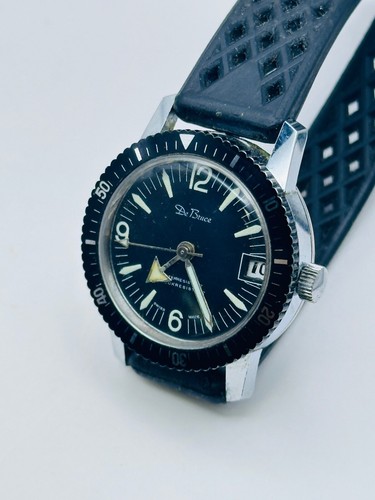 VINTAGE DE BRUCE 32MM SKIN DIVER WRIST WATCH W/ NICE ALASKA RUBBER BAND RUNNING - Picture 19 of 21