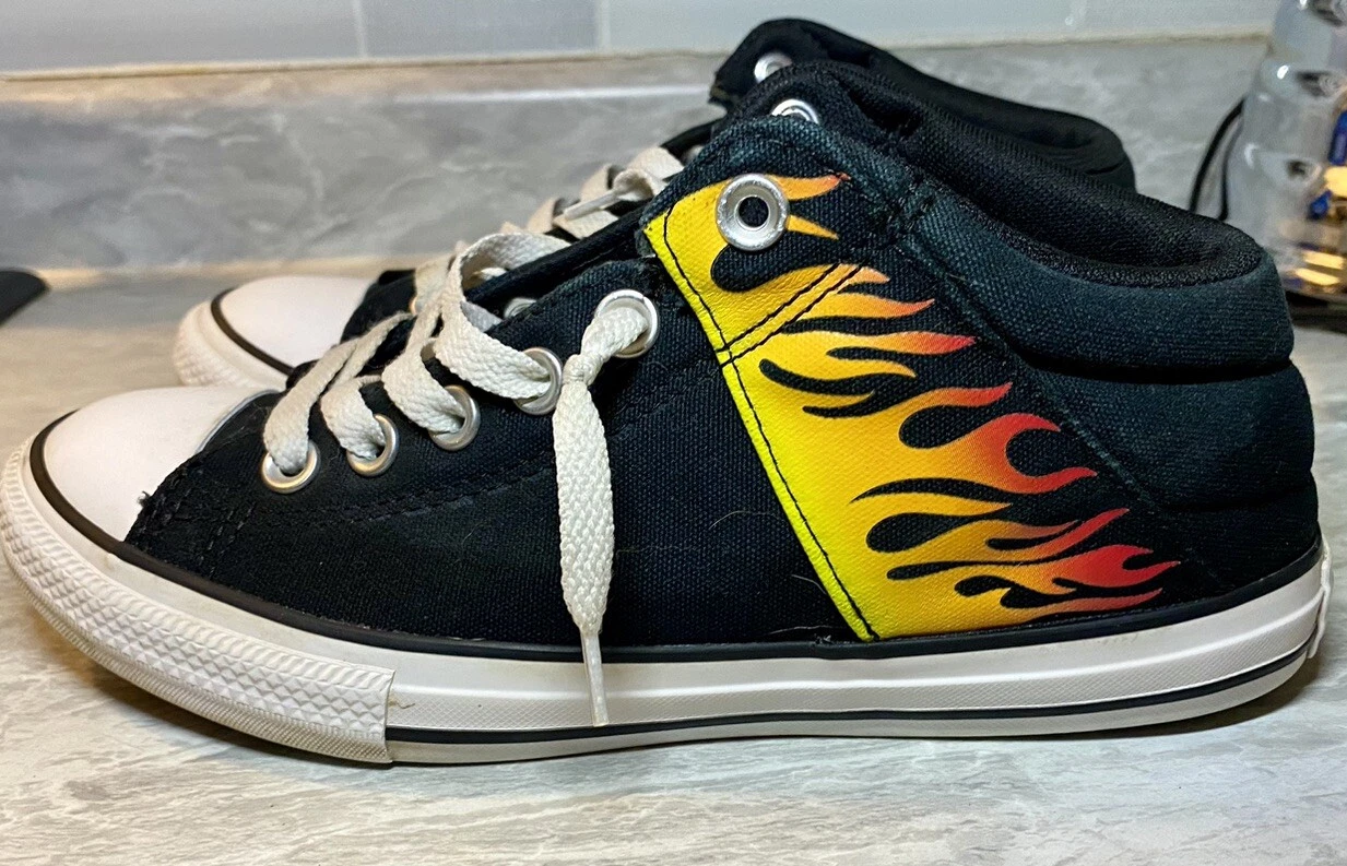 Top medio junior Converse Chuck Taylor Into The Flames Axel taglia 5 tela nera fuoco