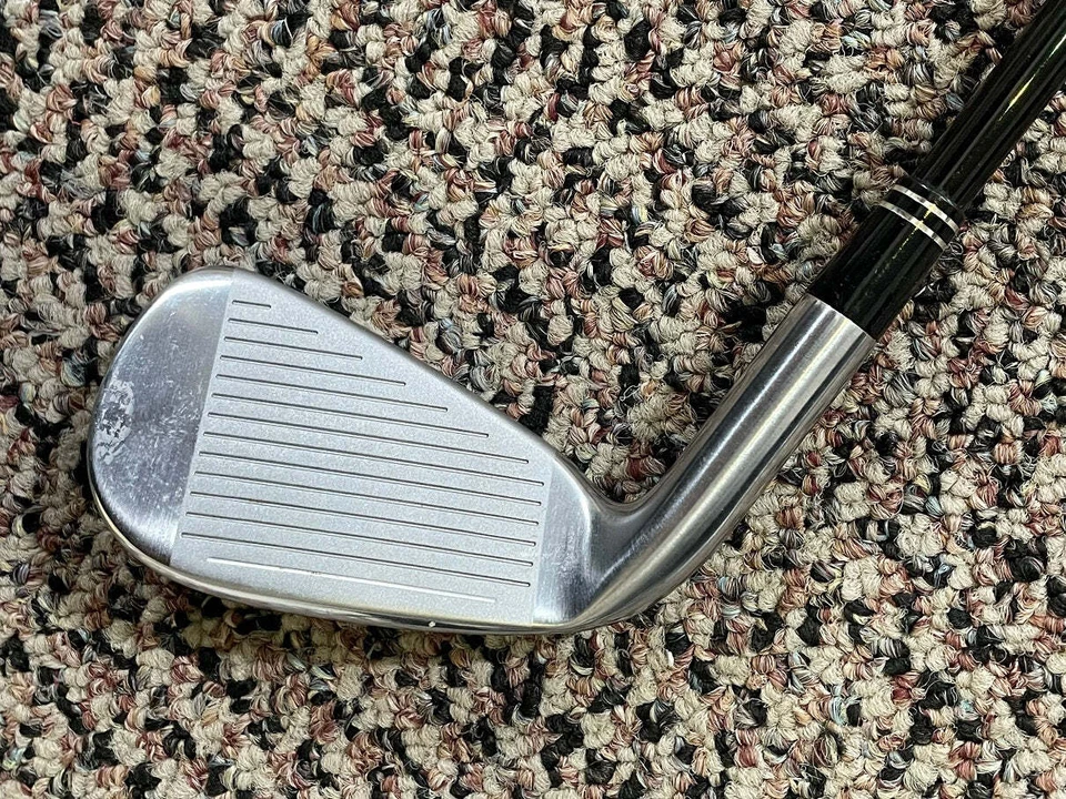 TaylorMade Burner 32° 6 Iron REAX 65g Regular Flex Shaft Golf Pride Tour Velvet - Image 3 of 4