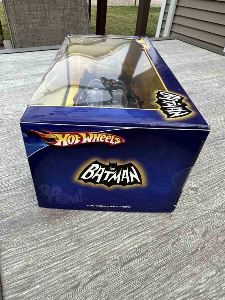 Hot Wheels 1966 Batmobile 1/18 - Noir, Modèle L2090, Batmobile Batman