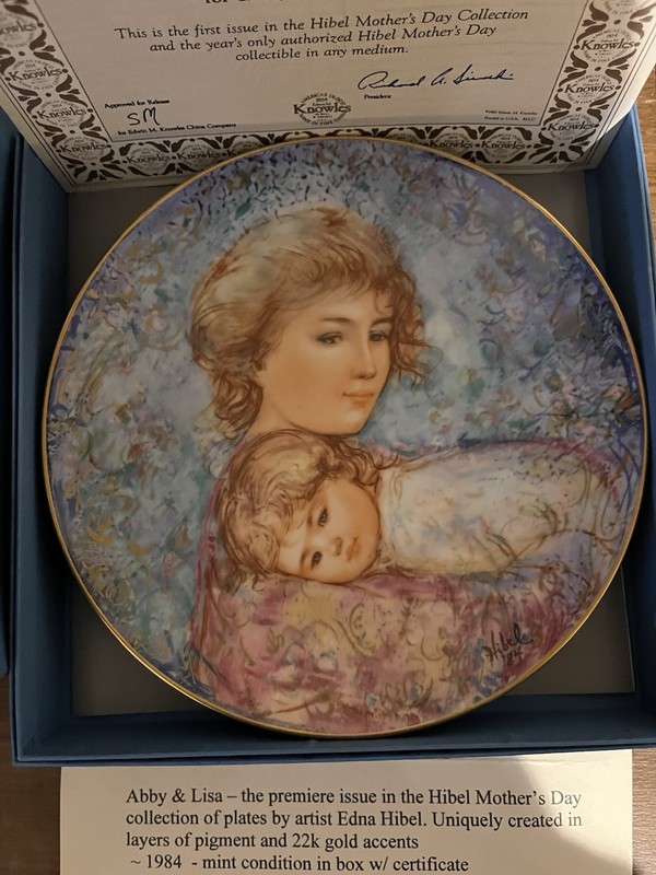Edna Hibel MOTHER'S DAY PLATE 1984 "ABBY & LISA" PLATE 1444B by Knowles NIB